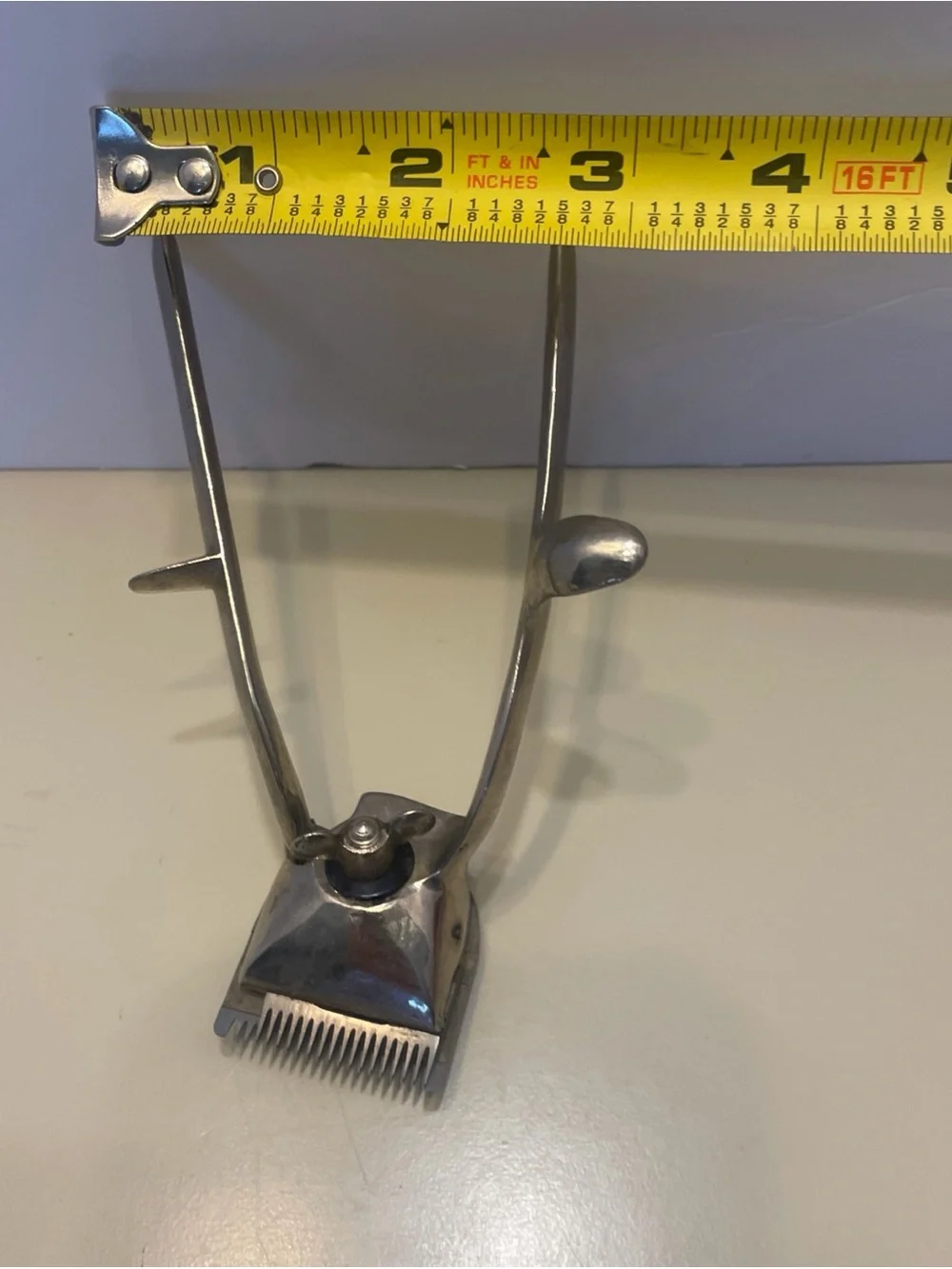 Vintage Handheld Silver Men’s Hair Clipper - Silver